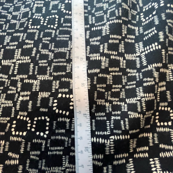 Flattering mini skirt - Picture 4 of 6